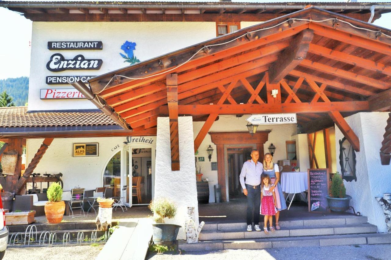 Gasthof Enzian Таннхайм Экстерьер фото