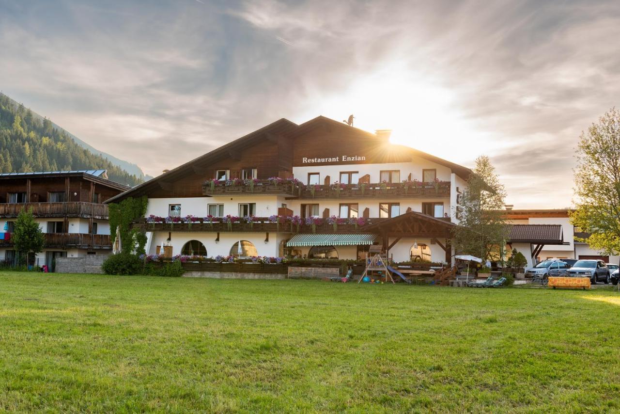 Gasthof Enzian Таннхайм Экстерьер фото