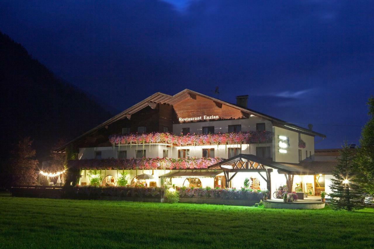 Gasthof Enzian Таннхайм Экстерьер фото